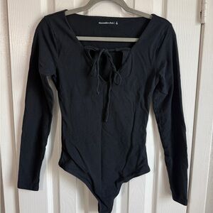 ABERCROMBIE Black Bodysuit Soft AF Long Sleeve Tie Front Bow Slim Top Sz Small
